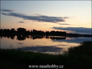 mazurské jezero v Harszi